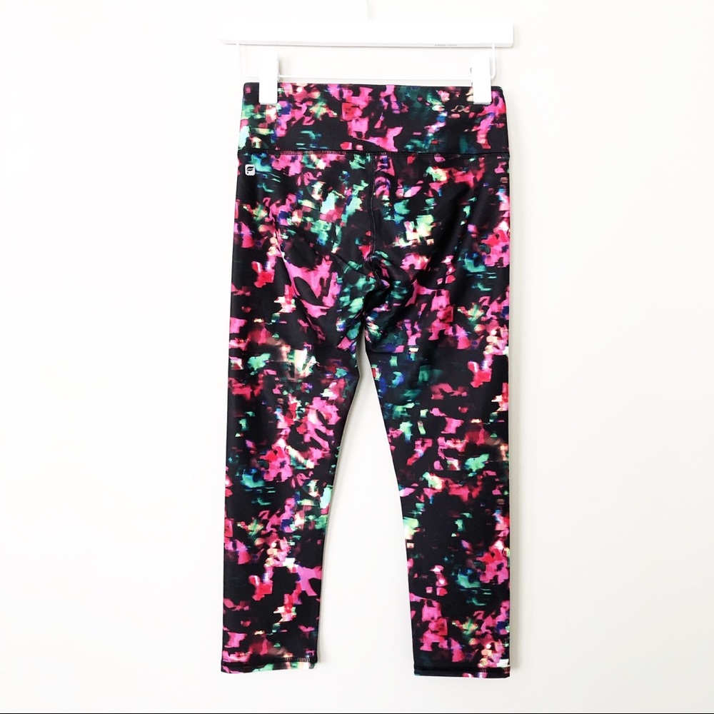 New FABLETICS Women’s Abstract Print Salar Capri Leggings Black Multicolor XXS - Picture 3 of 8